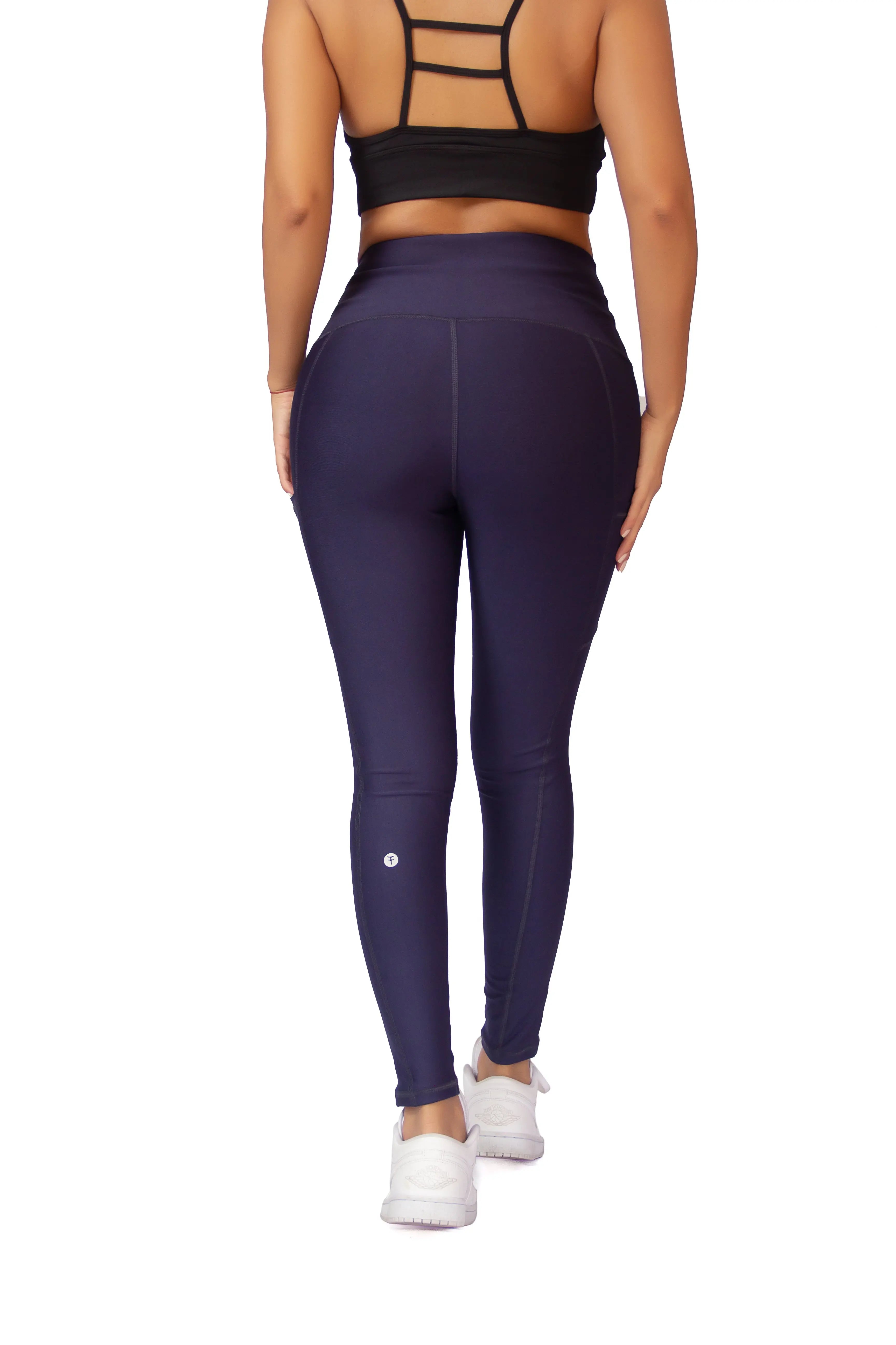 Timeless leggings with breathable comfort, lasting compression, and everyday performance.