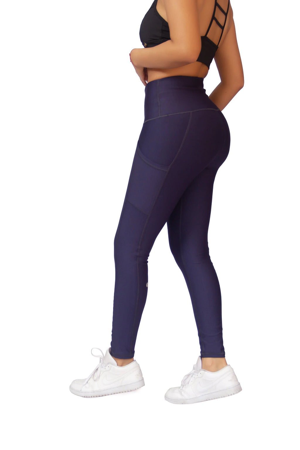 Timeless leggings with breathable comfort, lasting compression, and everyday performance.